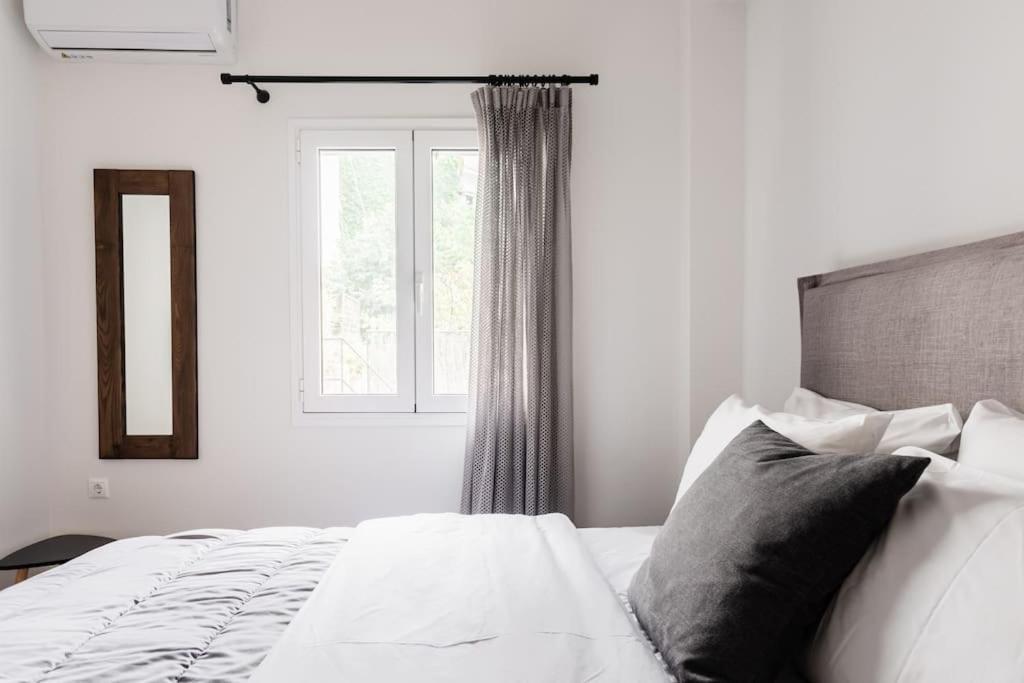 Apartamento Family House Under The Acropolis Atenas Exterior foto